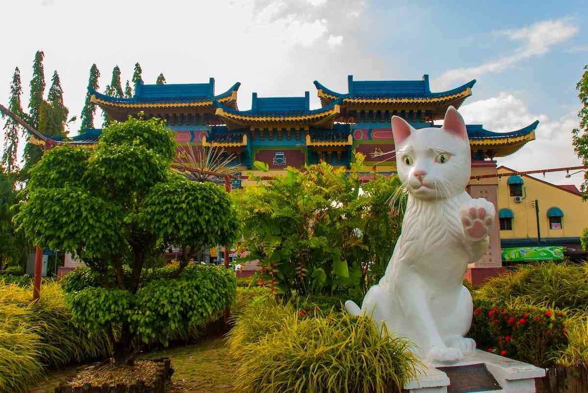 马来西亚古晋 Padungan Roundabout 猫雕像