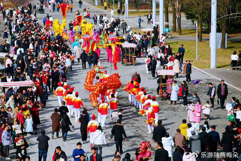 西安楼观：看社火逛大集，欢欢喜喜过大年