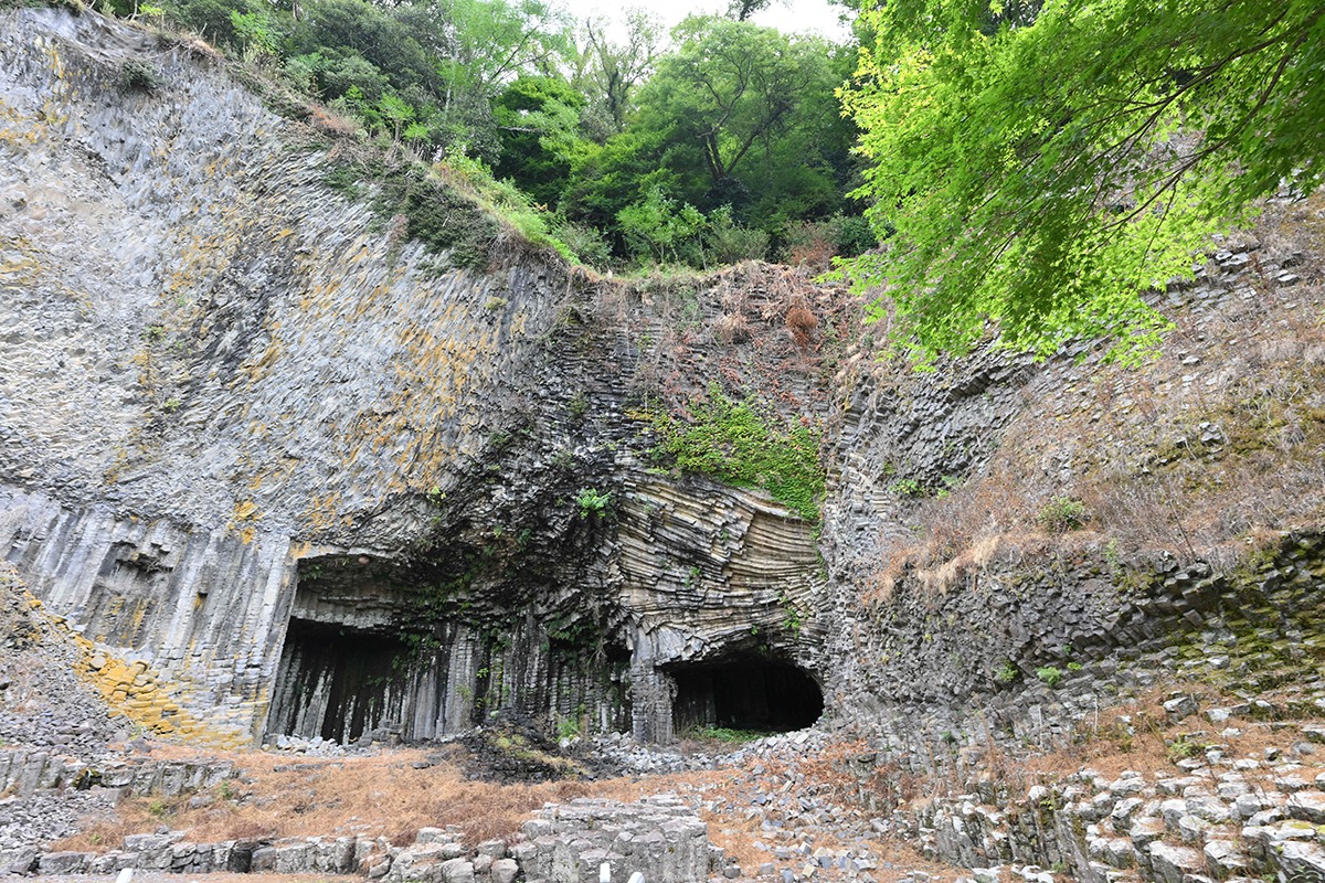 Genbudo Caves