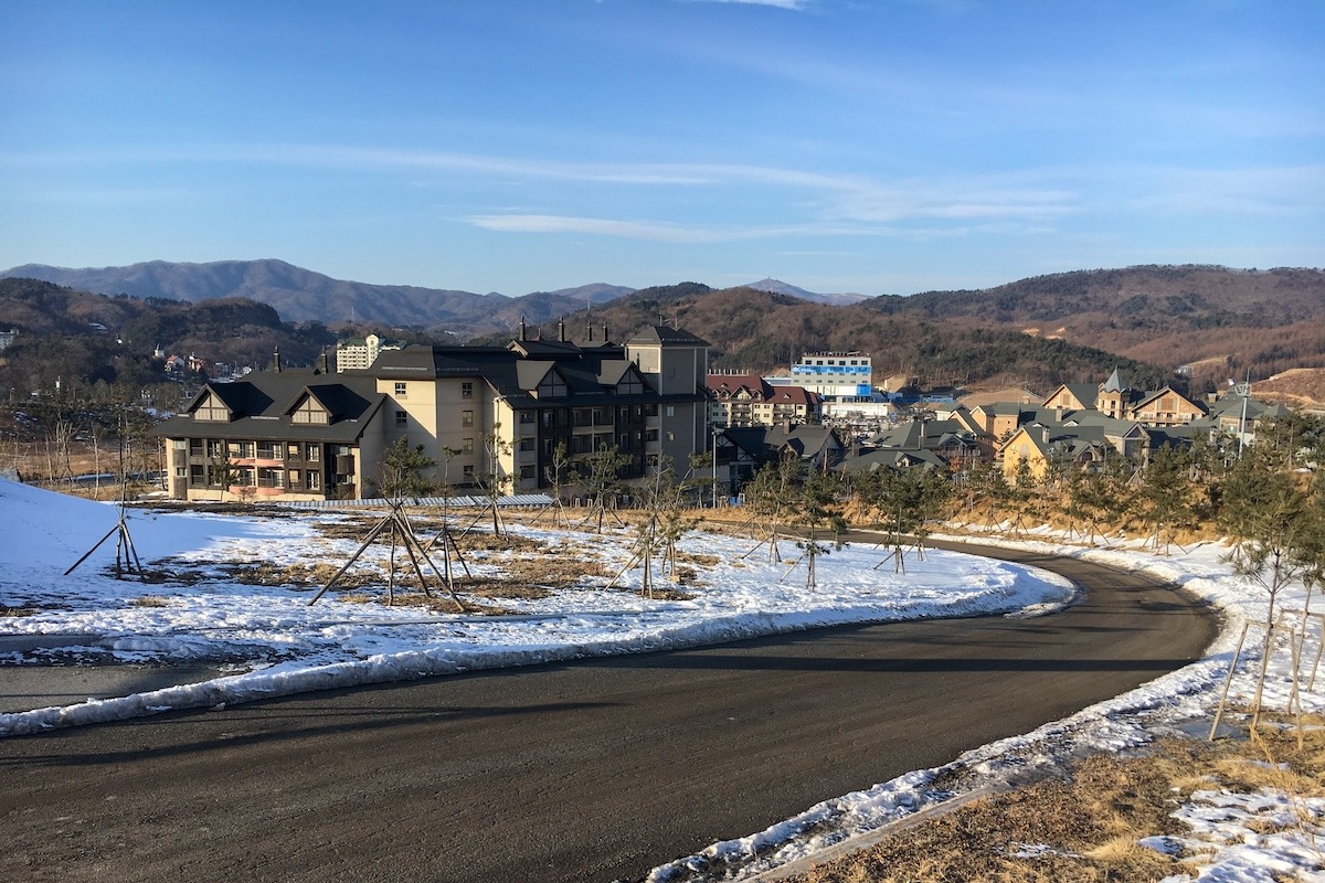 阿尔卑斯山-滑雪度假村-平昌