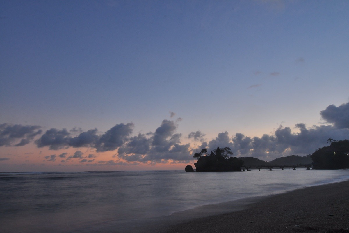 巴勒康邦海滩，马朗