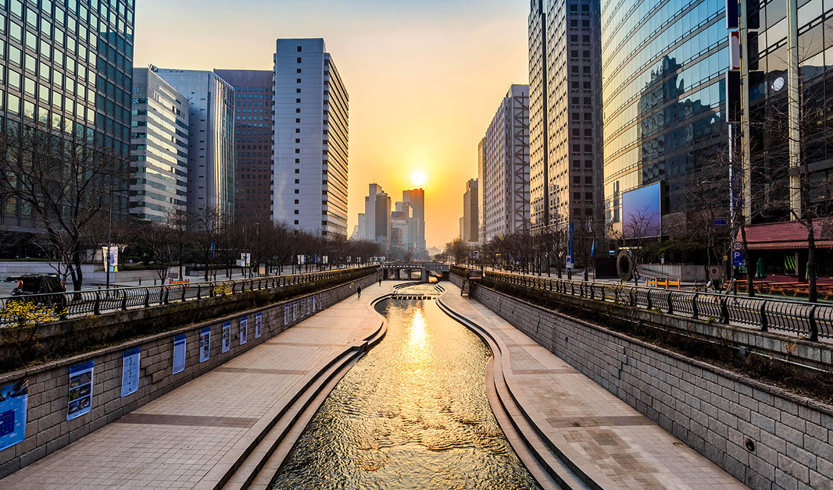 Cheonggyecheon stream