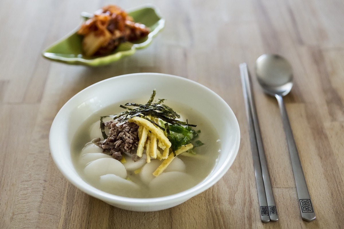 Korean Rice Cake Soup-tteokguk