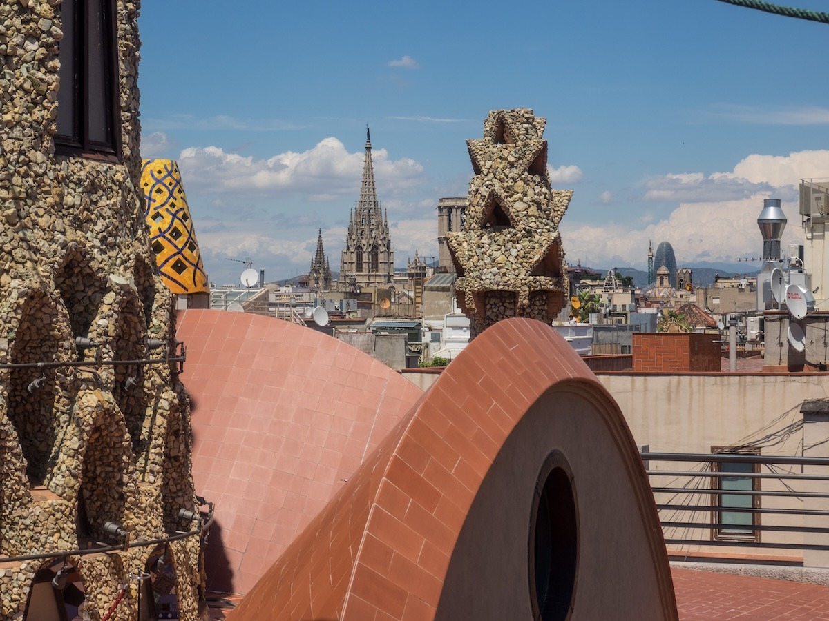 巴塞罗那最值得做的事-埃尔拉瓦尔街区的古埃尔宫（Palau Guell Mansion