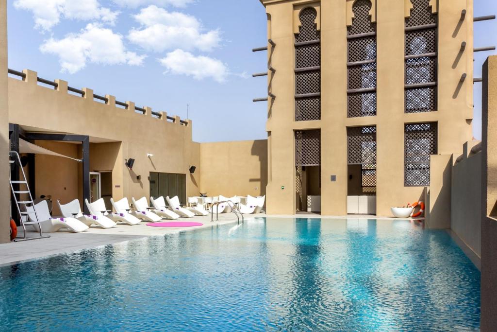 Premier Inn Dubai Al Jaddaf 酒店