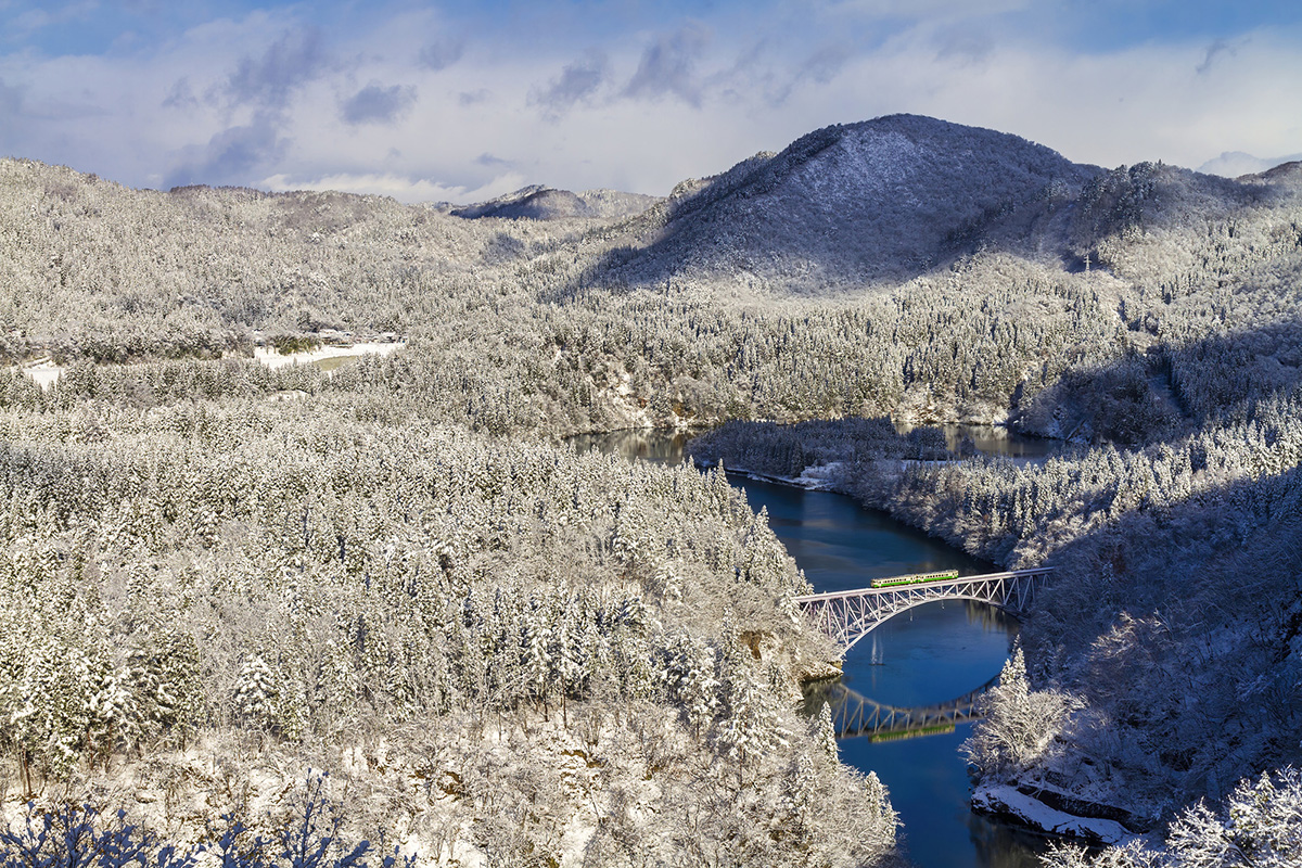 Tohoku sightseeing-Goshikinuma Ponds - Fukushima Prefecture