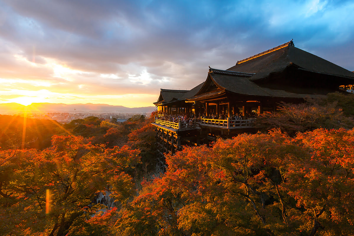 清水寺-京都-观赏日本枫叶的绝佳地点